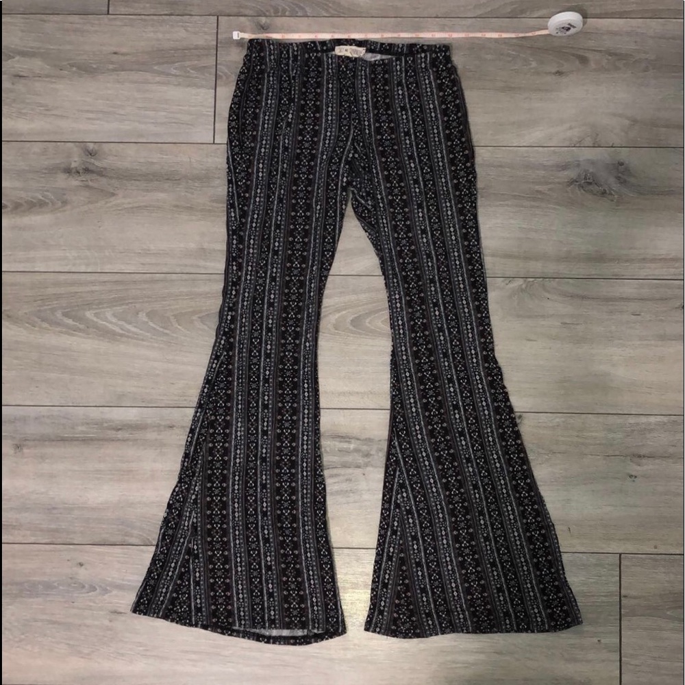 80s vibe silky flare leggings